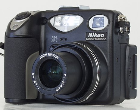 NikonCoolpix5000.jpeg